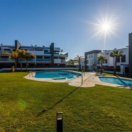 Апартаменты El Atiquito De Caleta *